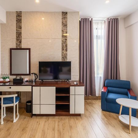 The Palms Hotel By Hmg Phan Thiet Exterior photo