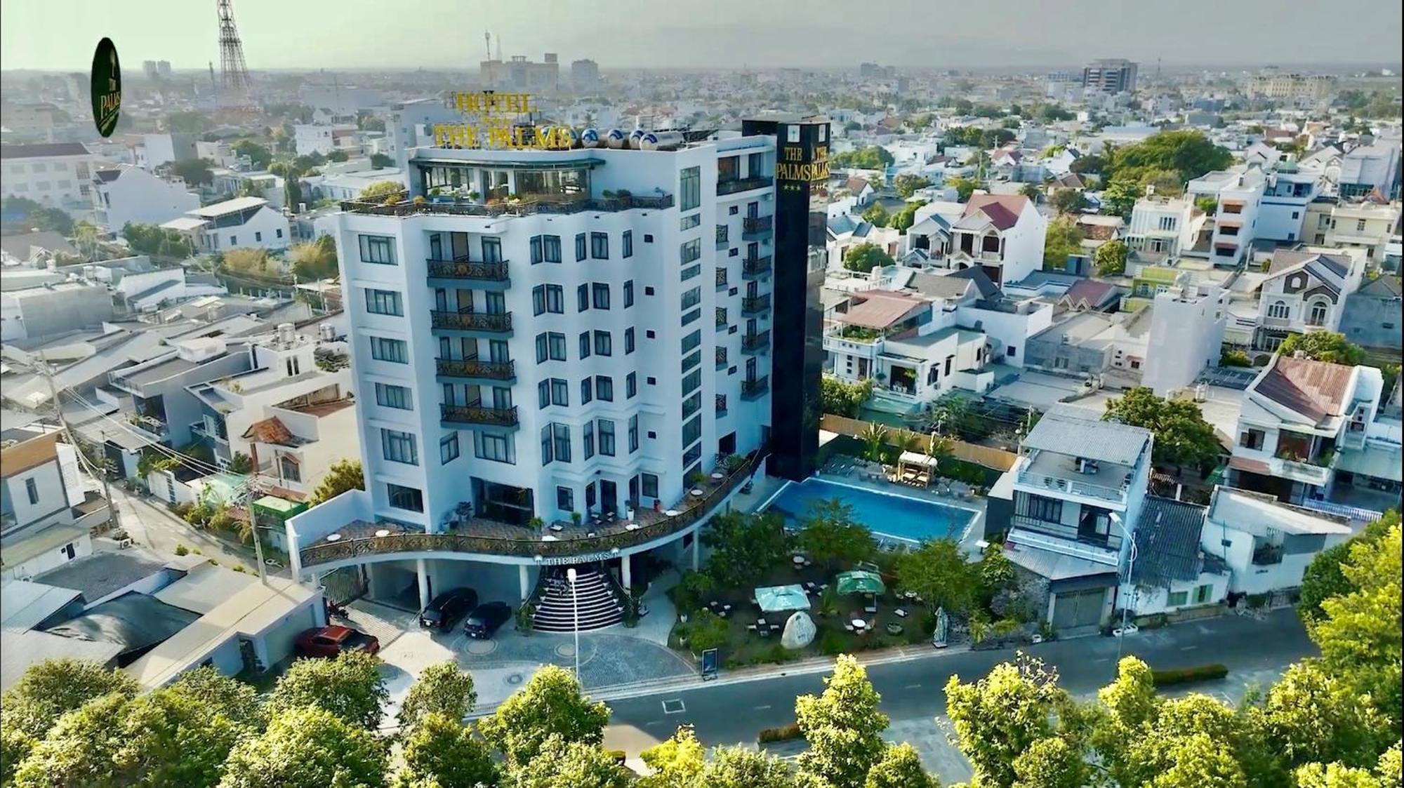 The Palms Hotel By Hmg Phan Thiet Exterior photo