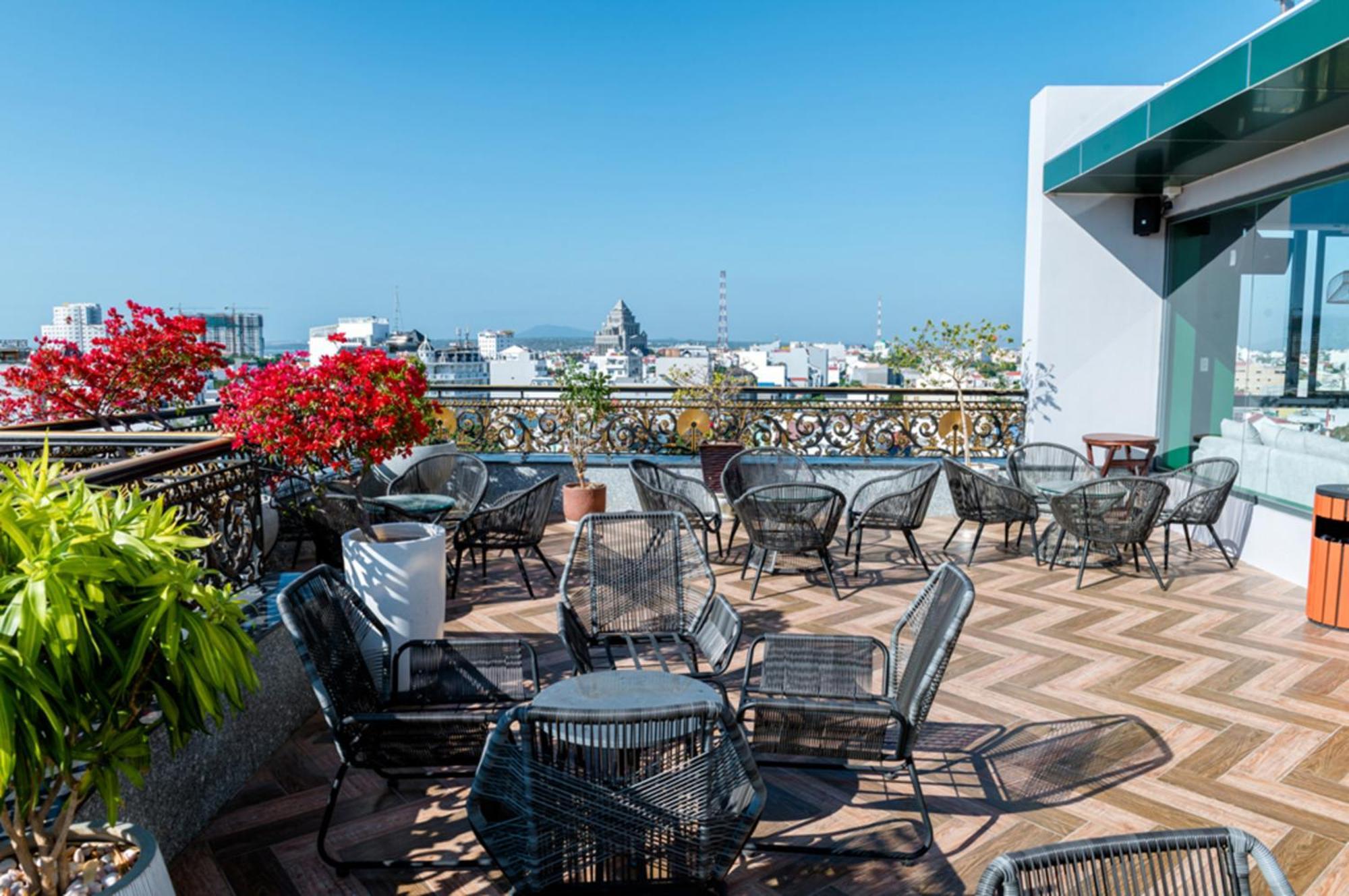 The Palms Hotel By Hmg Phan Thiet Exterior photo