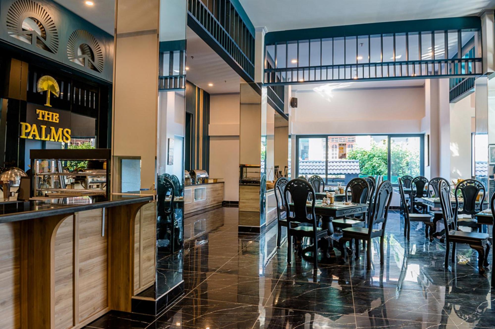 The Palms Hotel By Hmg Phan Thiet Exterior photo