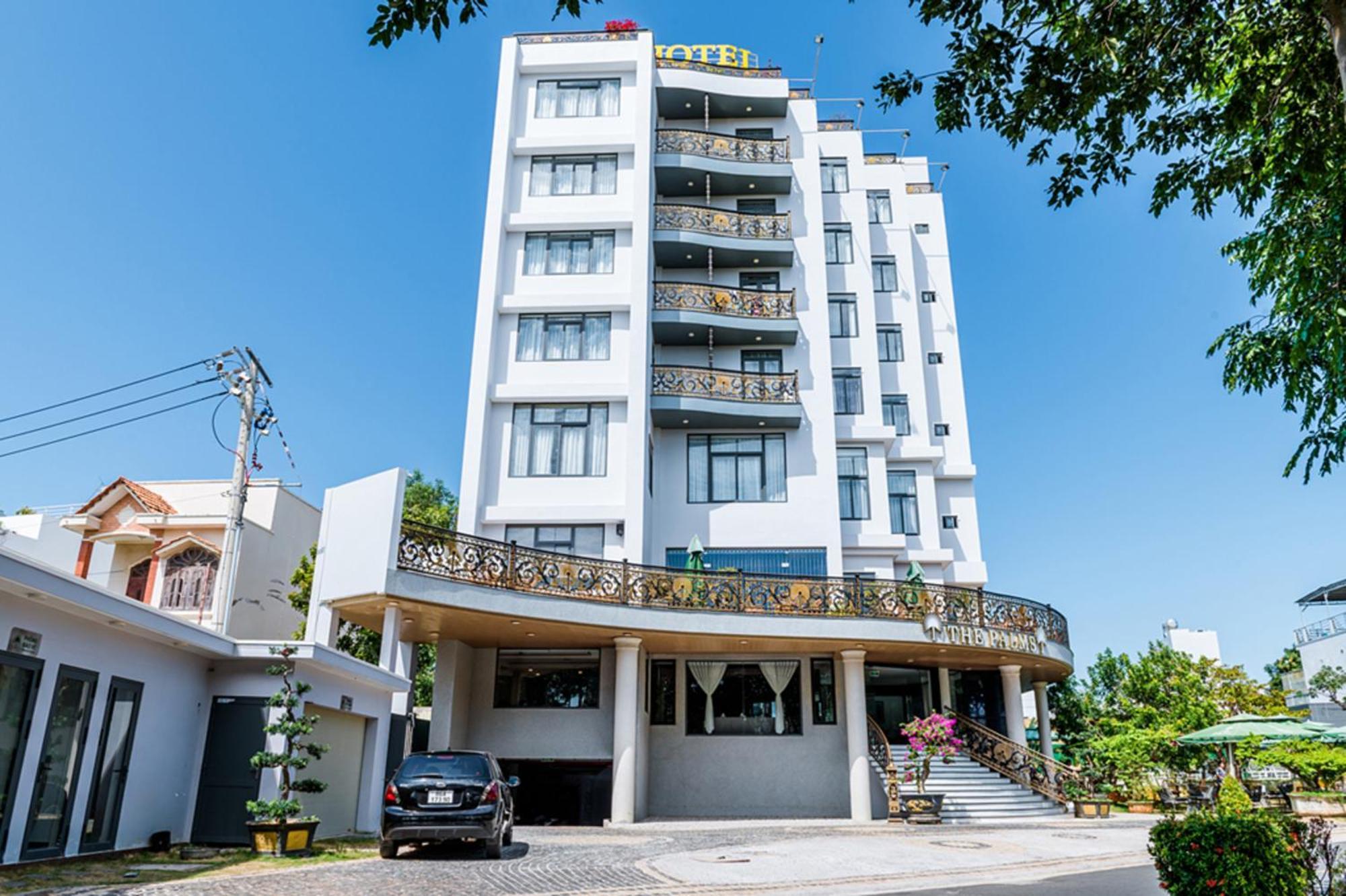 The Palms Hotel By Hmg Phan Thiet Exterior photo